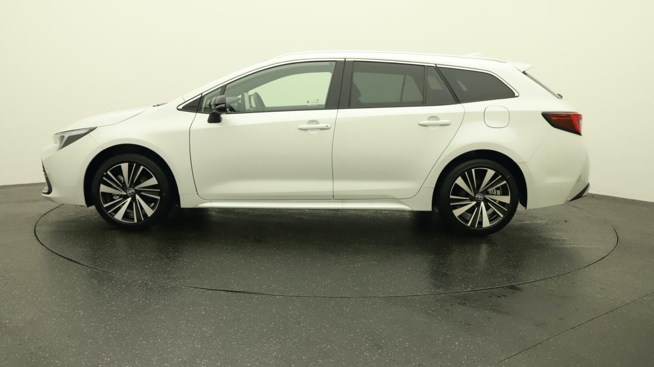 TOYOTA Corolla TS 2.0 HSD Sport e-CVT-showroom-element-1