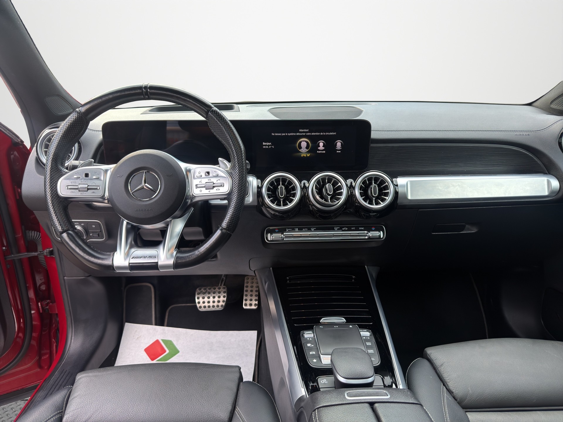 MERCEDES-BENZ GLB 35 AMG 4Matic 8G-Tronic-image-11