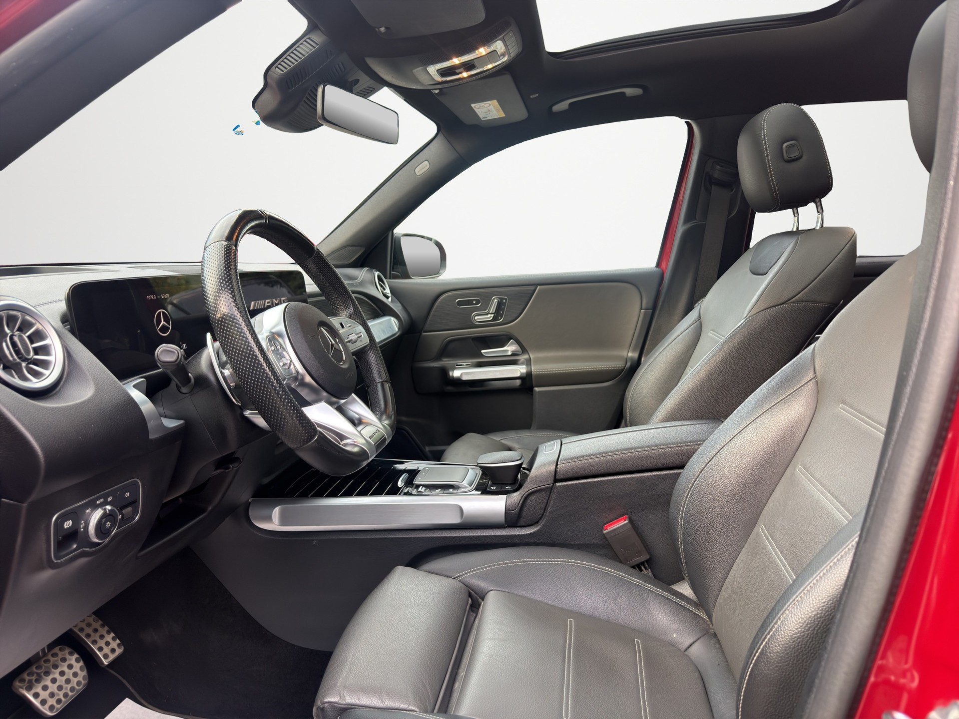 MERCEDES-BENZ GLB 35 AMG 4Matic 8G-Tronic-image-8