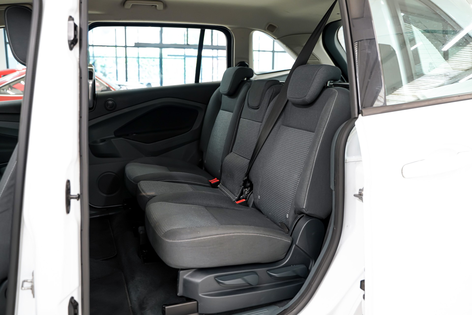 FORD Grand C-Max 1.6 TDCi Carving-image-11