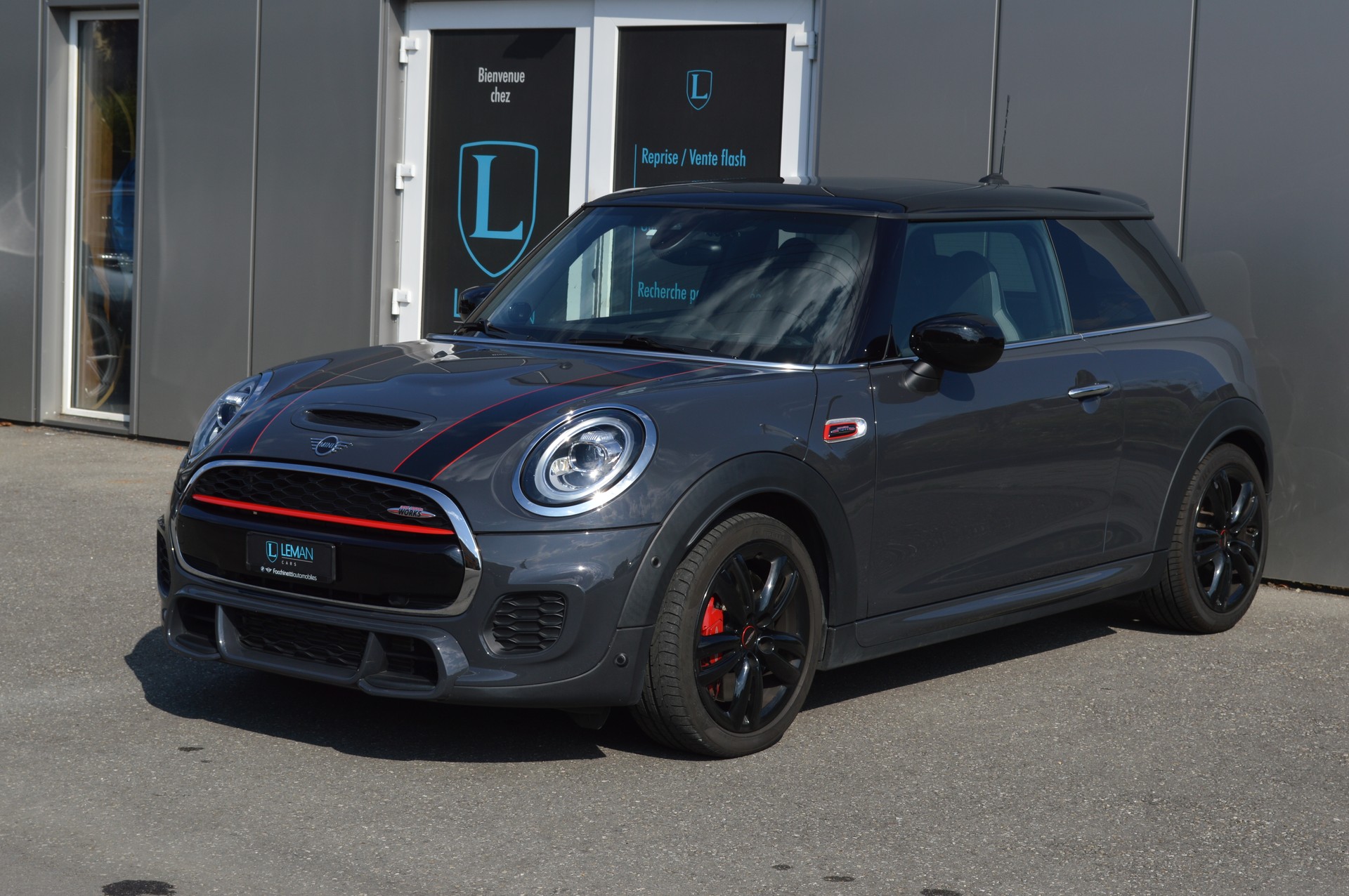 MINI Cooper John Cooper Works-image-0