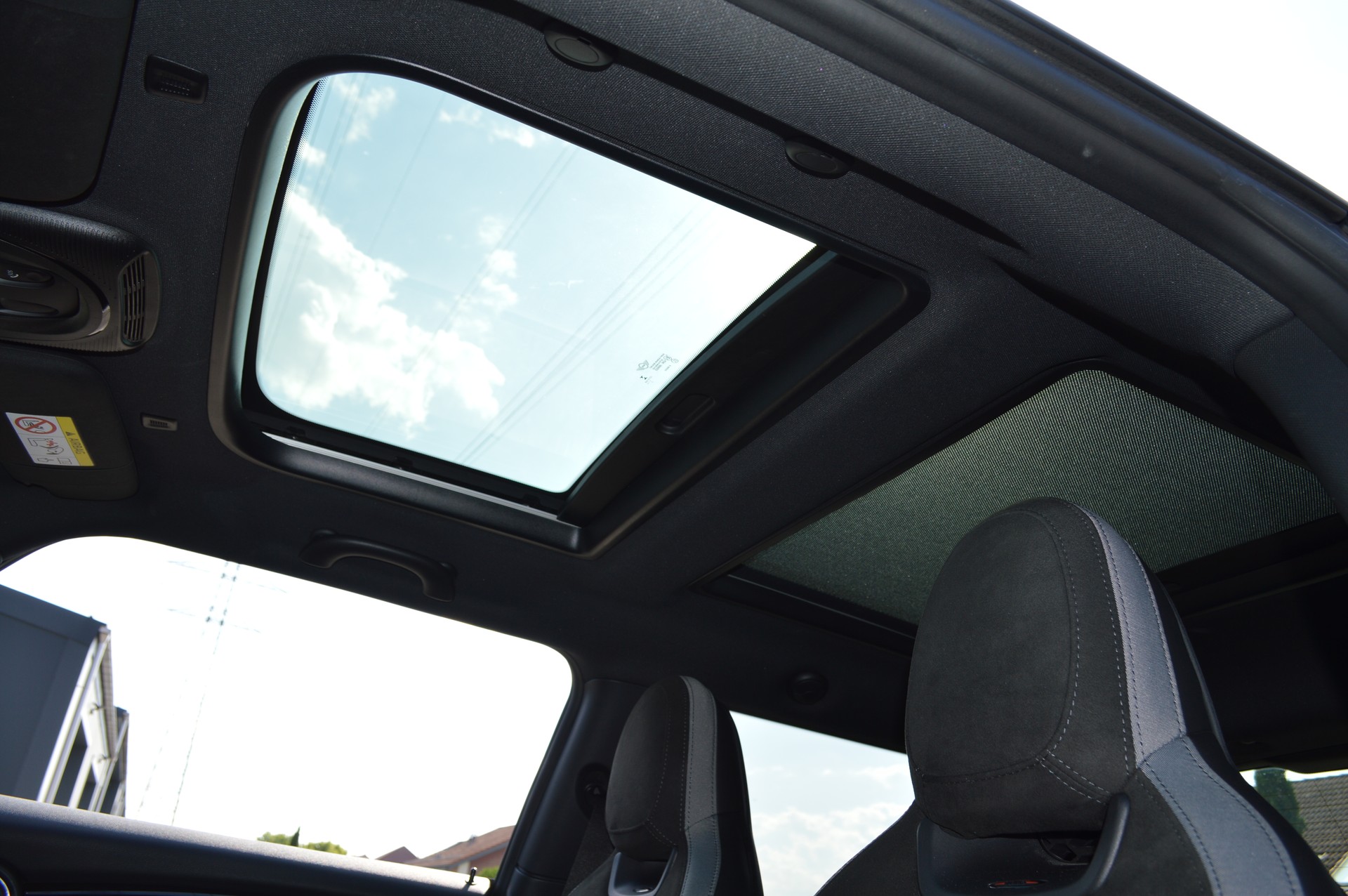 MINI Cooper John Cooper Works-image-18