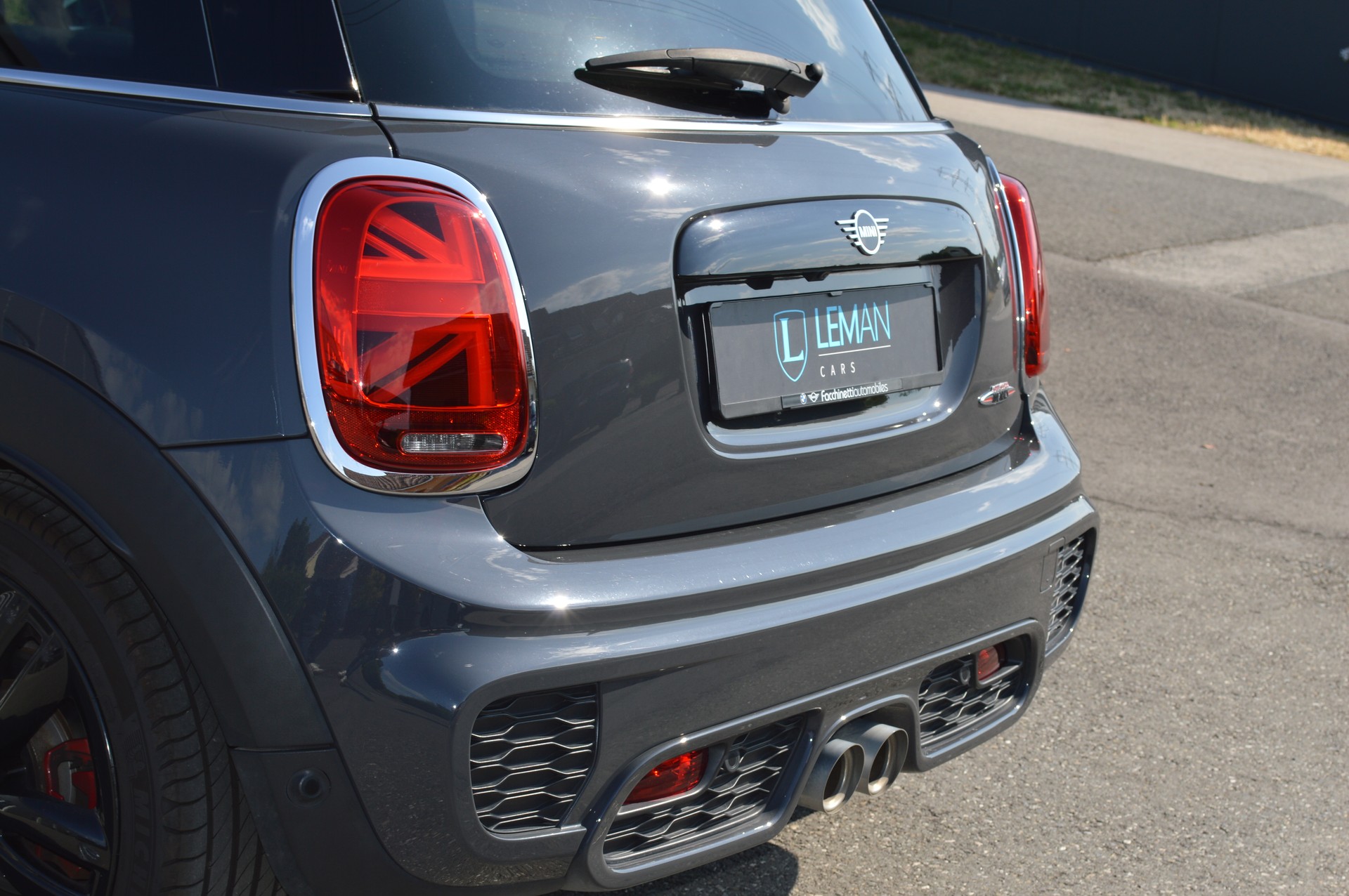 MINI Cooper John Cooper Works-image-22