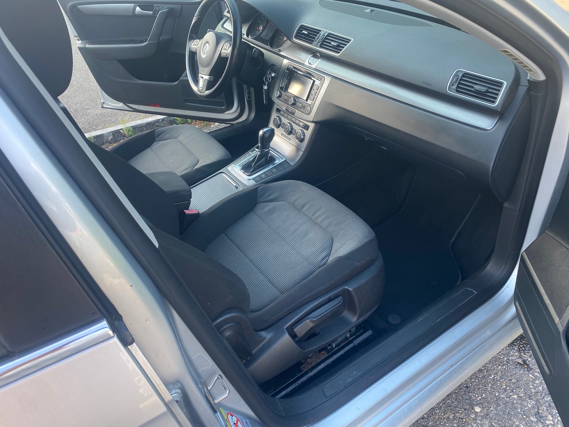 VW Passat Variant 1.4 TSI BMT Highline DSG-image-8