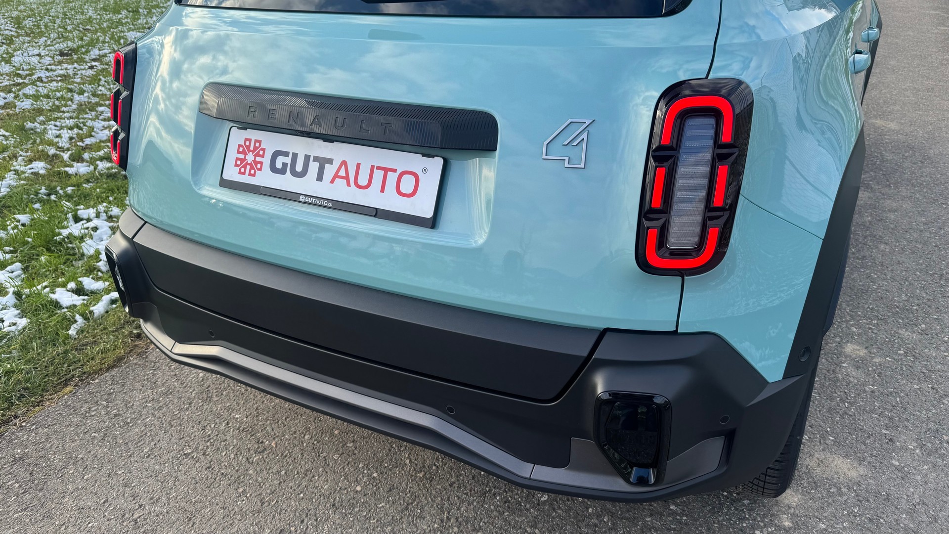 RENAULT R4 E-Tech Comfort Range 52 kWh Iconic * Vollausstattung * Toutes Options *-image-11