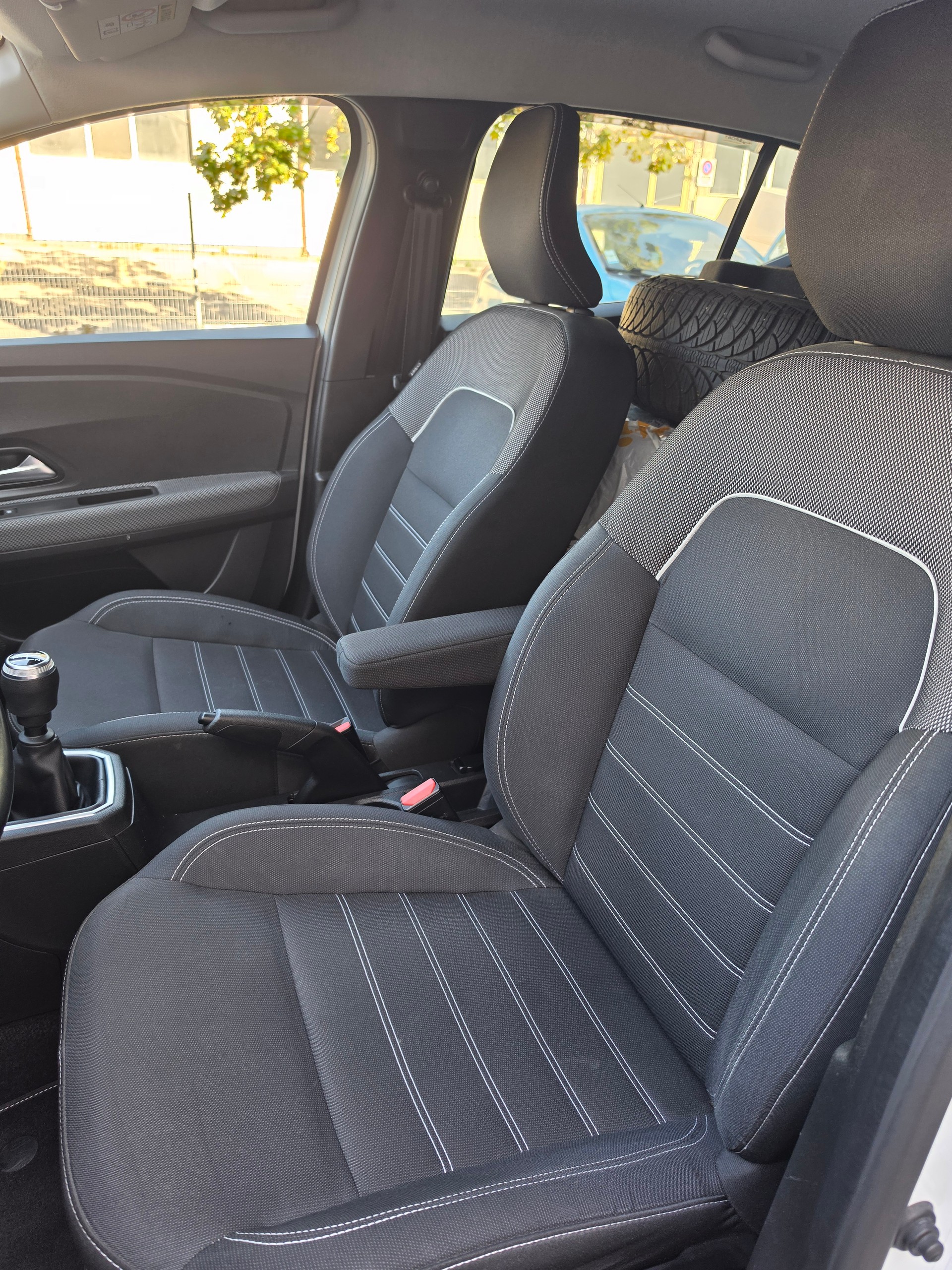 DACIA Sandero SCe 65 Comfort-image-8