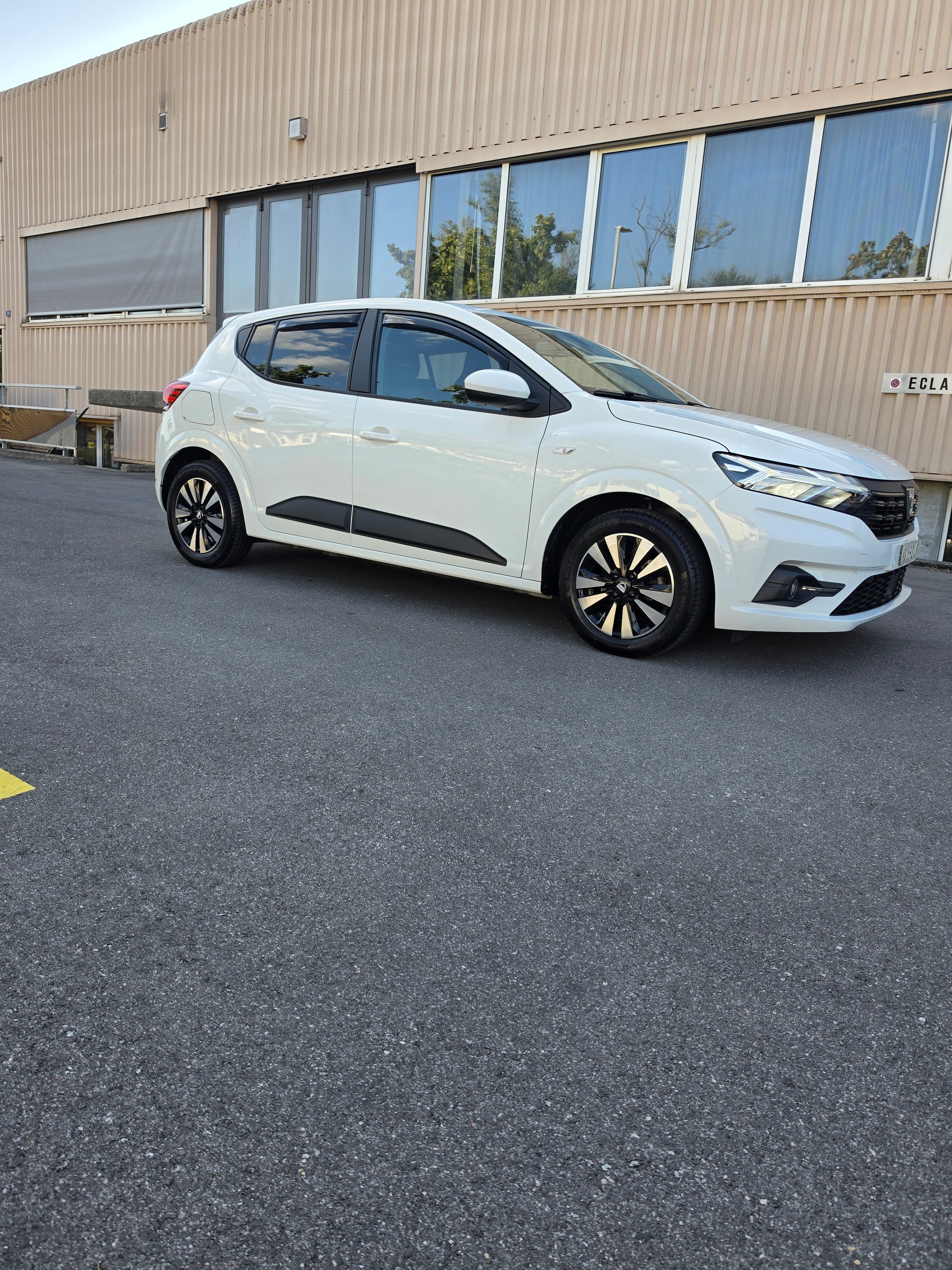 DACIA Sandero SCe 65 Comfort-image-2