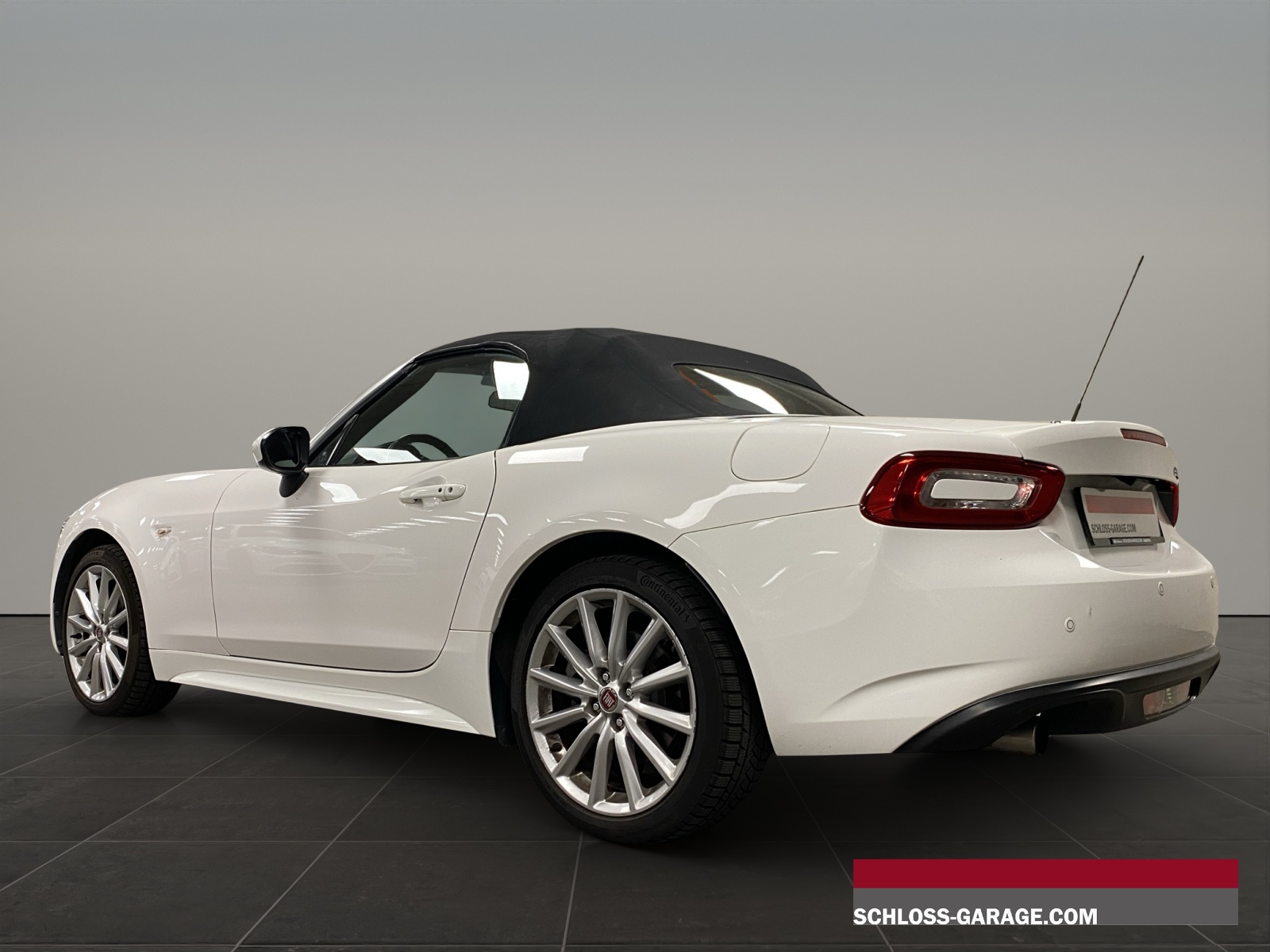 FIAT 124 Spider 1.4 140 Lusso-image-2