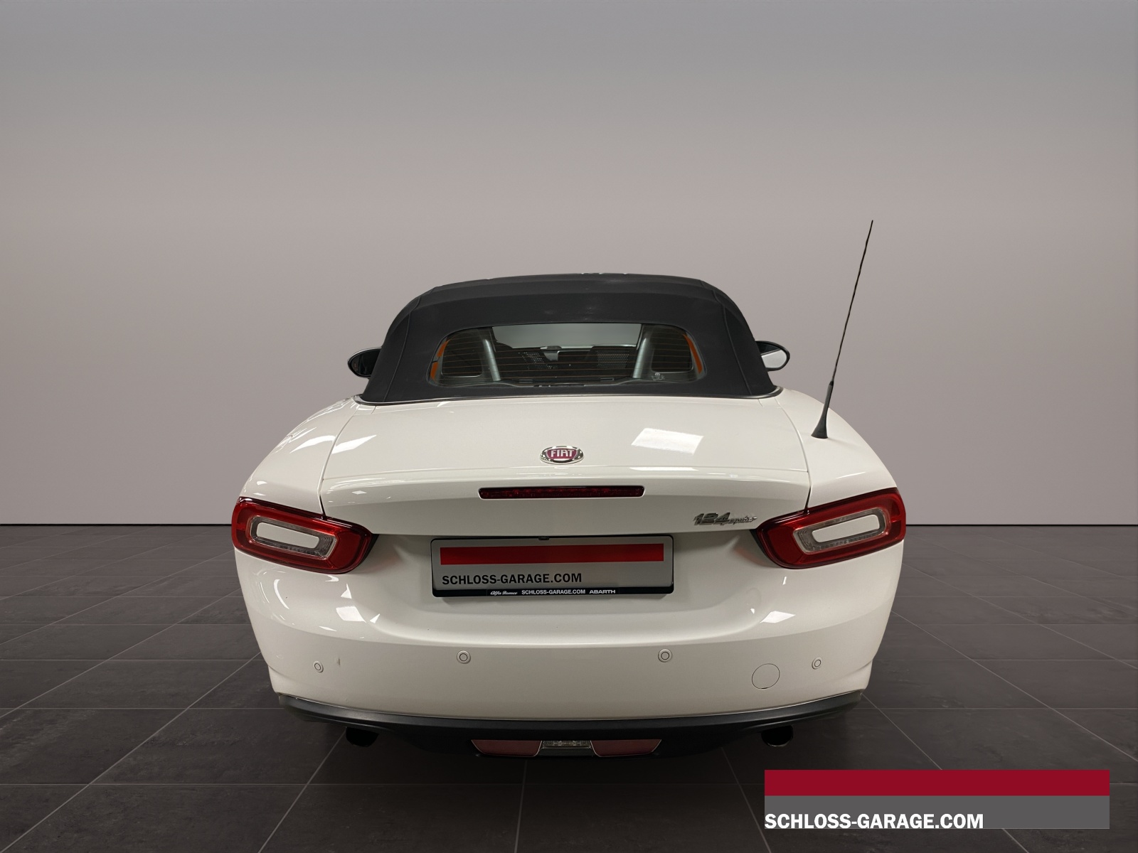 FIAT 124 Spider 1.4 140 Lusso-image-3