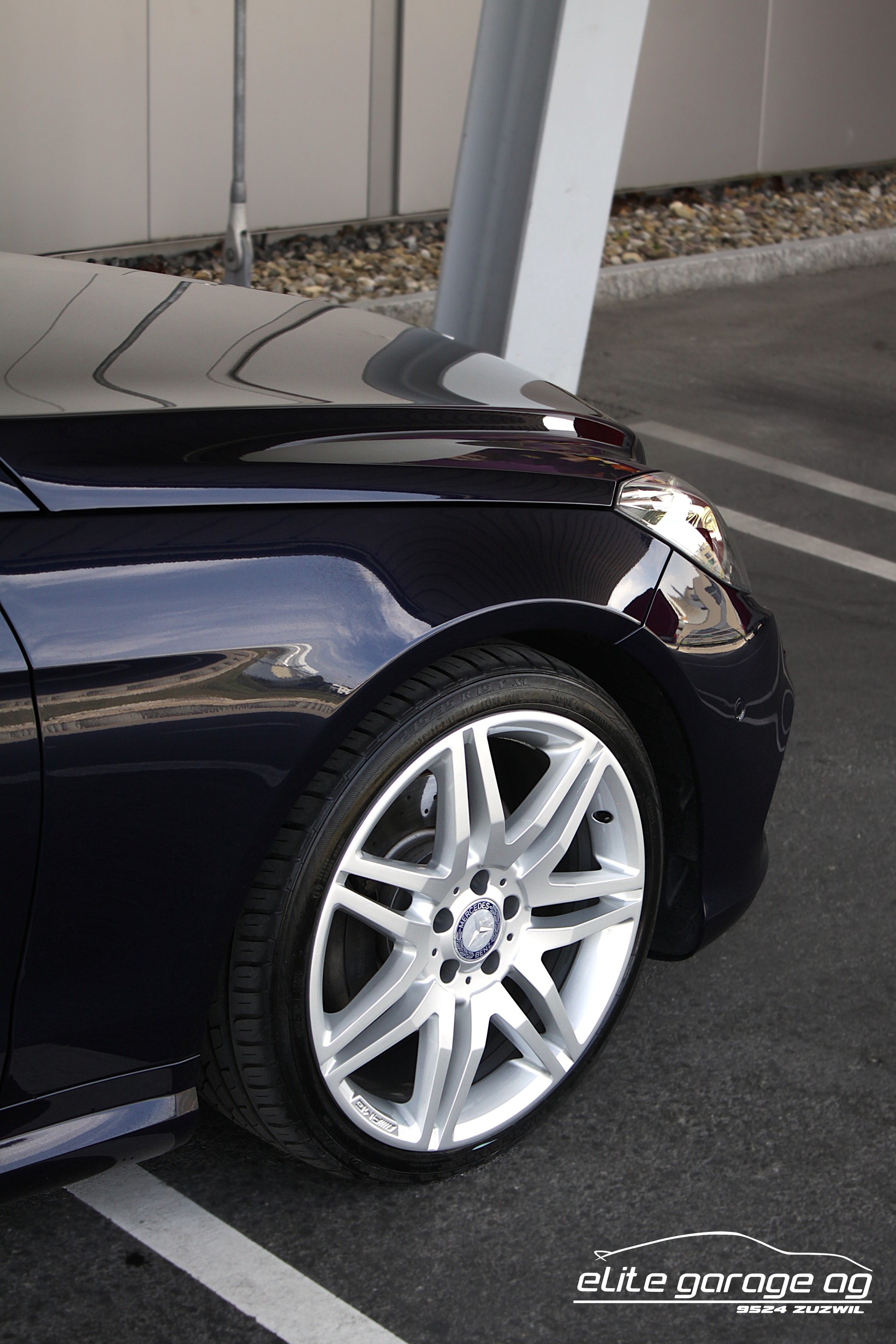 MERCEDES-BENZ E 300 7G-Tronic AMG Sportpaket-image-11