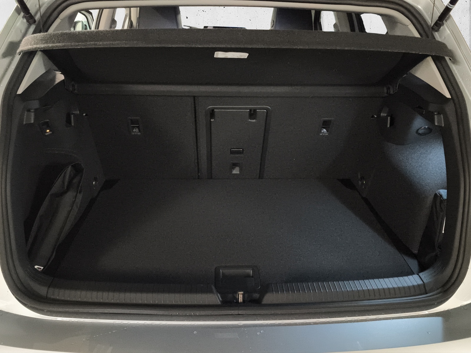 VW Golf 1.5 e TSI mHEV Style DSG-image-12
