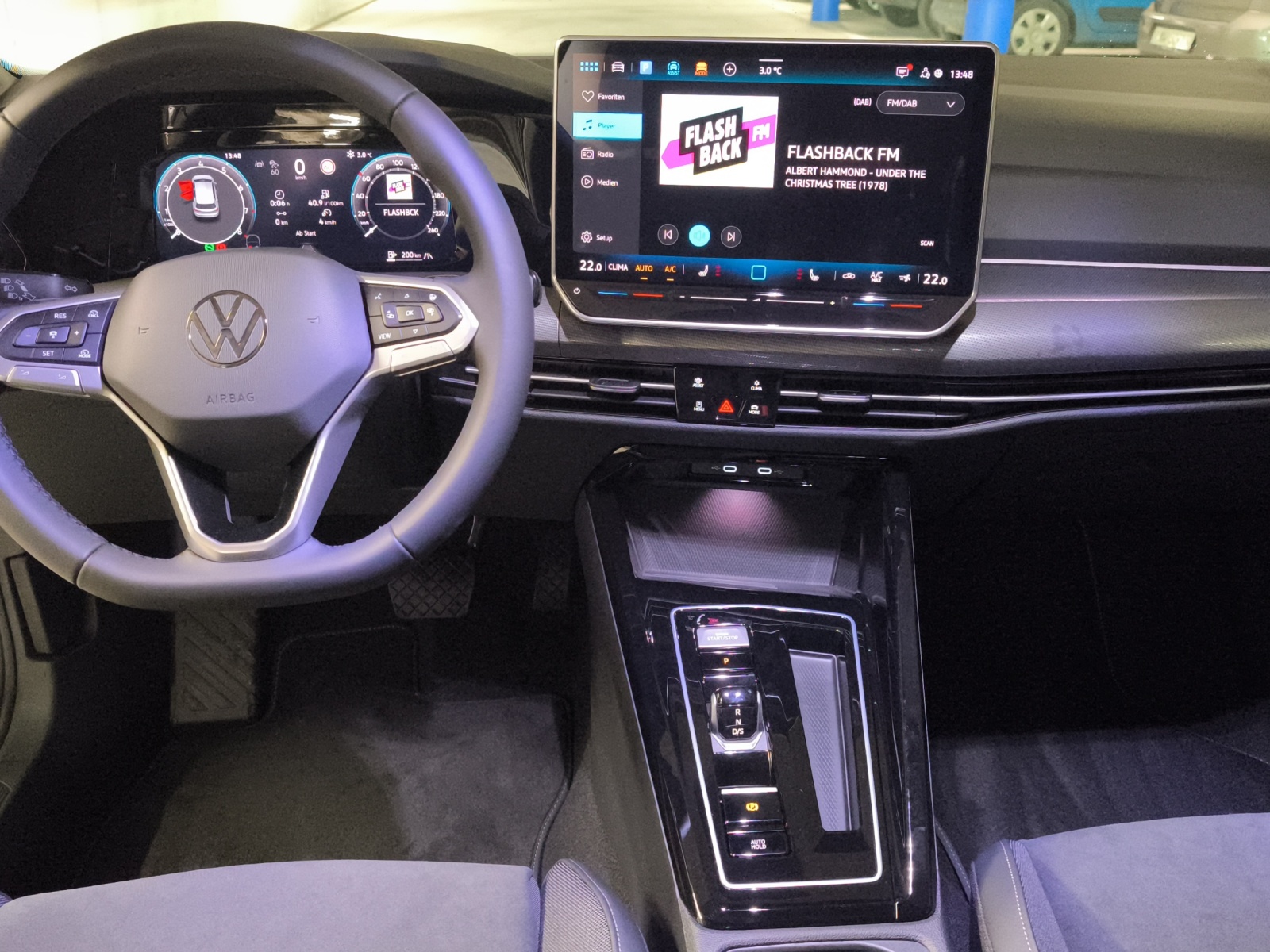 VW Golf 1.5 e TSI mHEV Style DSG-image-7