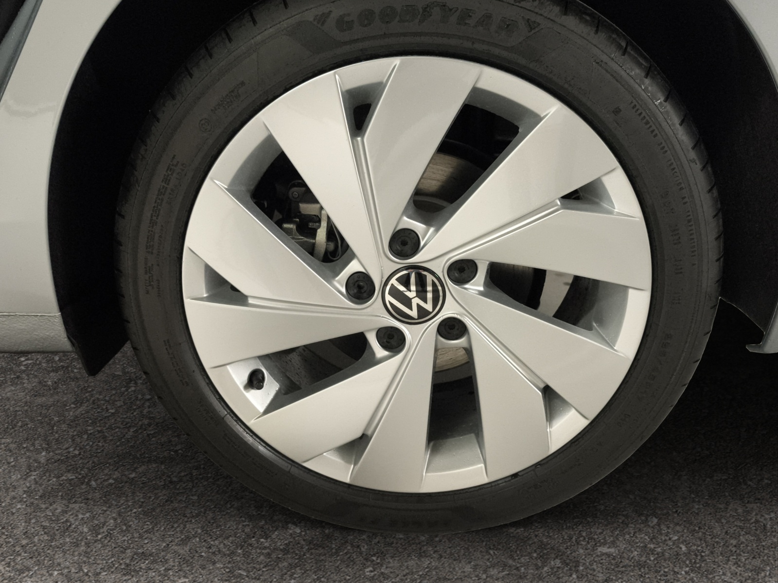 VW Golf 1.5 e TSI mHEV Style DSG-image-13
