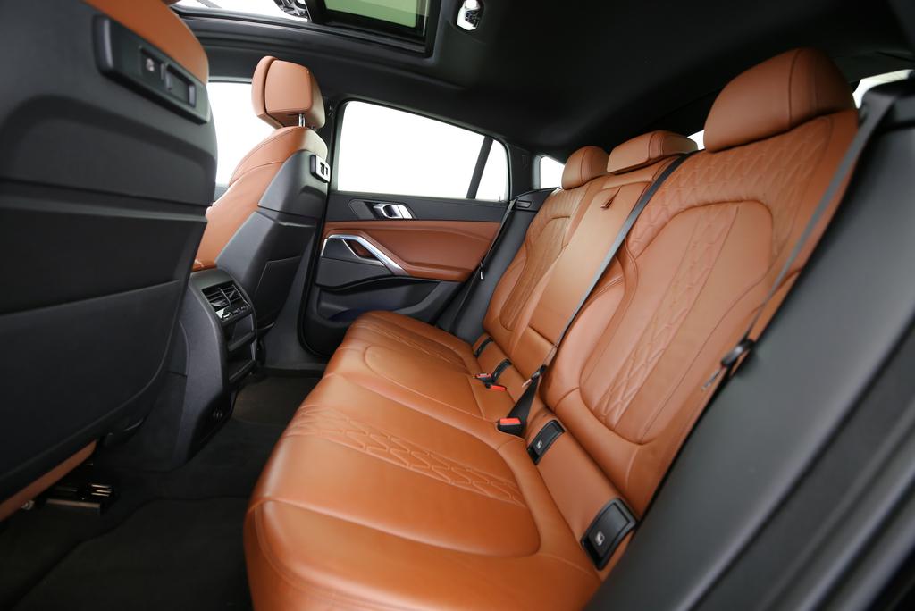 BMW X6 40d xDrive-image-13