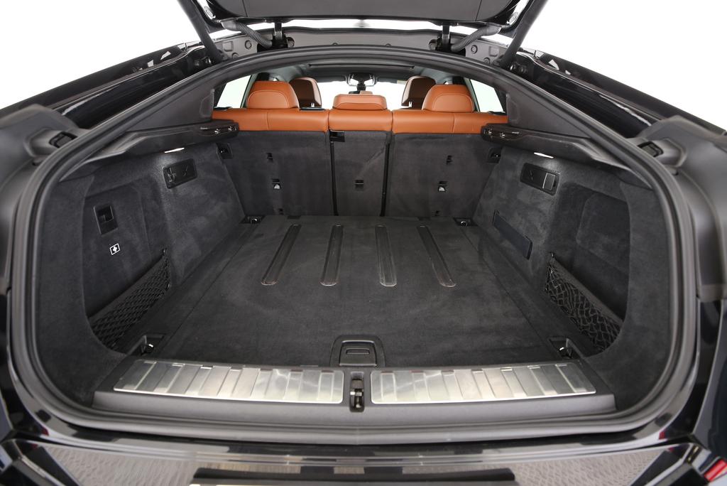 BMW X6 40d xDrive-image-16