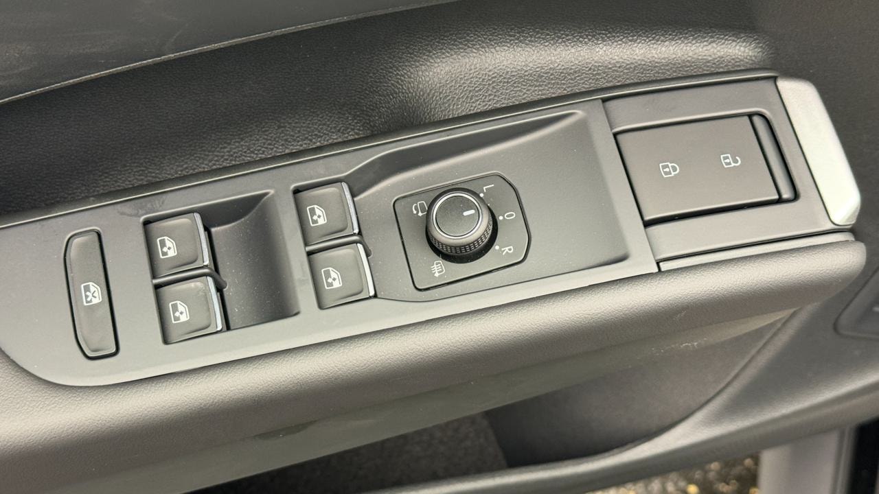 VW T-Roc 1.5 eTSI mHEV R-Line DSG-image-8
