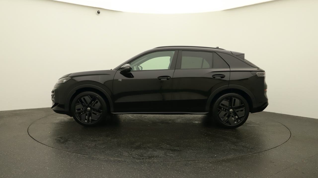 VW T-Roc 1.5 eTSI mHEV R-Line DSG-showroom-element-1