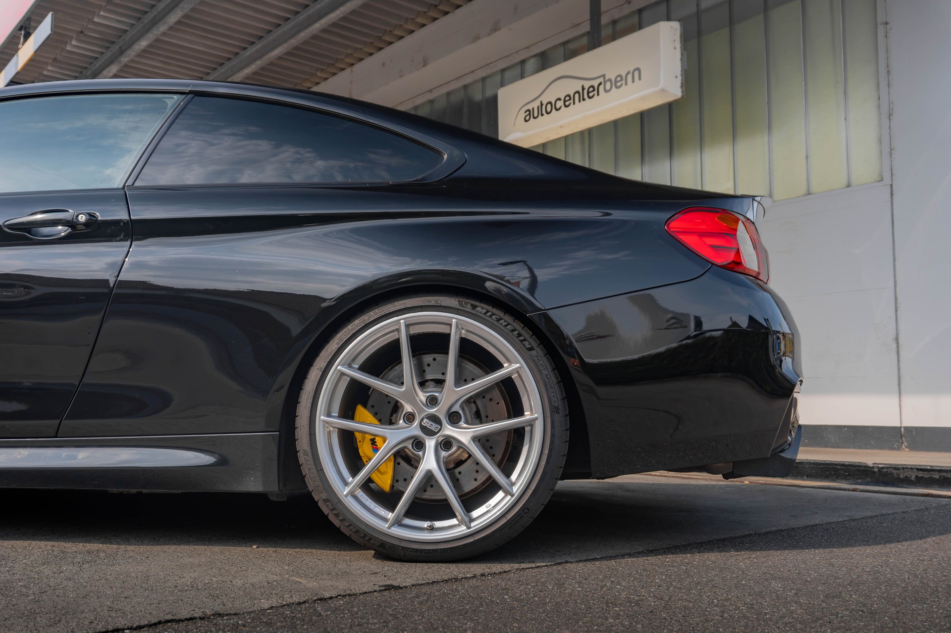 BMW M4 Coupé DKG-image-4