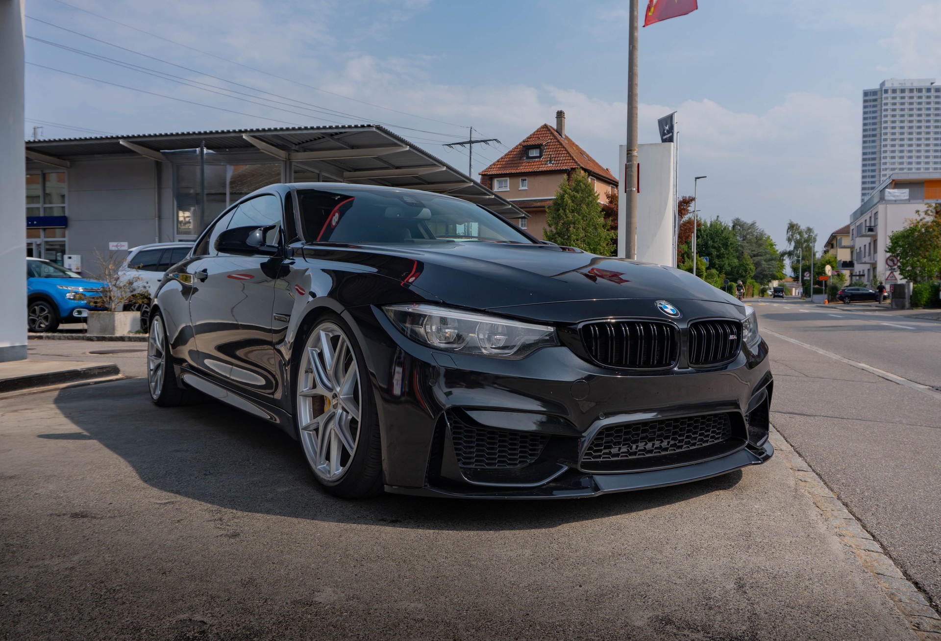 BMW M4 Coupé DKG-image-2