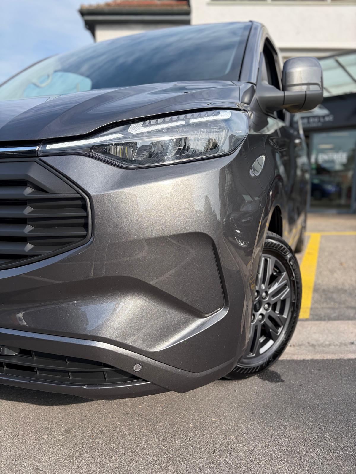 FORD Transit Custom Van PHEV 320 L1H1 Limited Automat-image-5