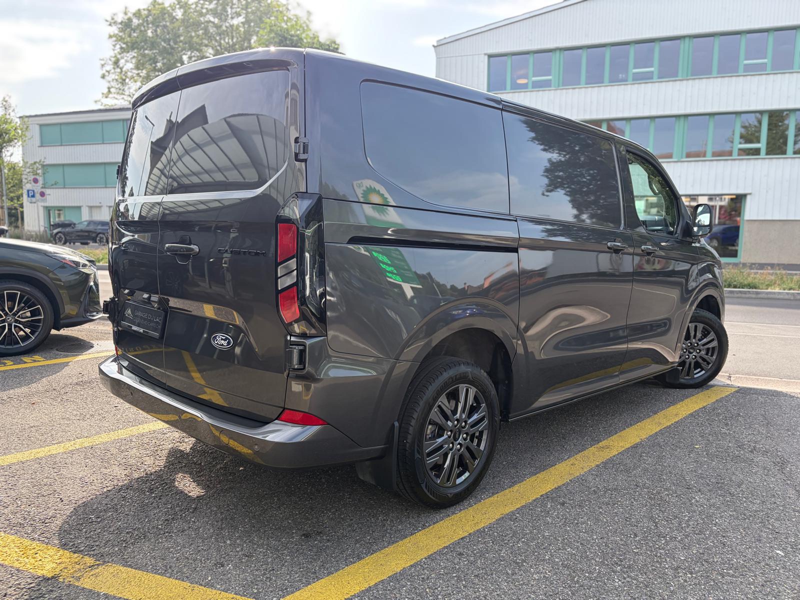 FORD Transit Custom Van PHEV 320 L1H1 Limited Automat-image-3