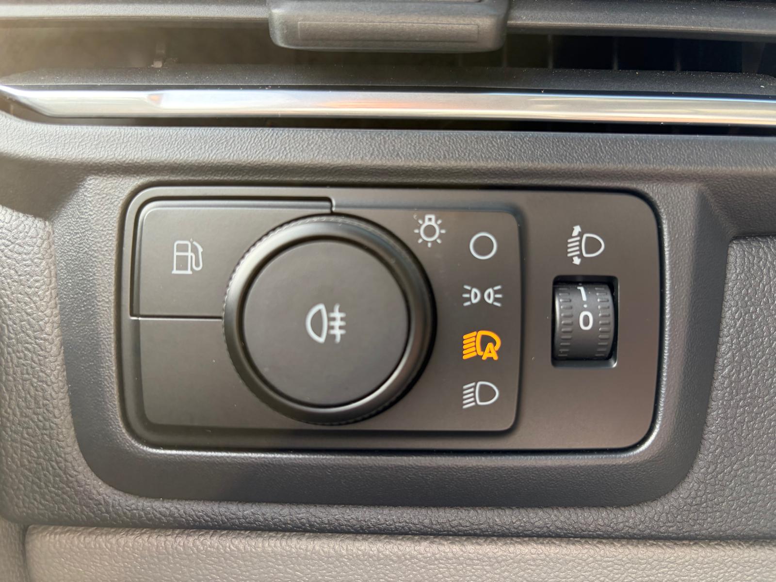 FORD Transit Custom Van PHEV 320 L1H1 Limited Automat-image-16