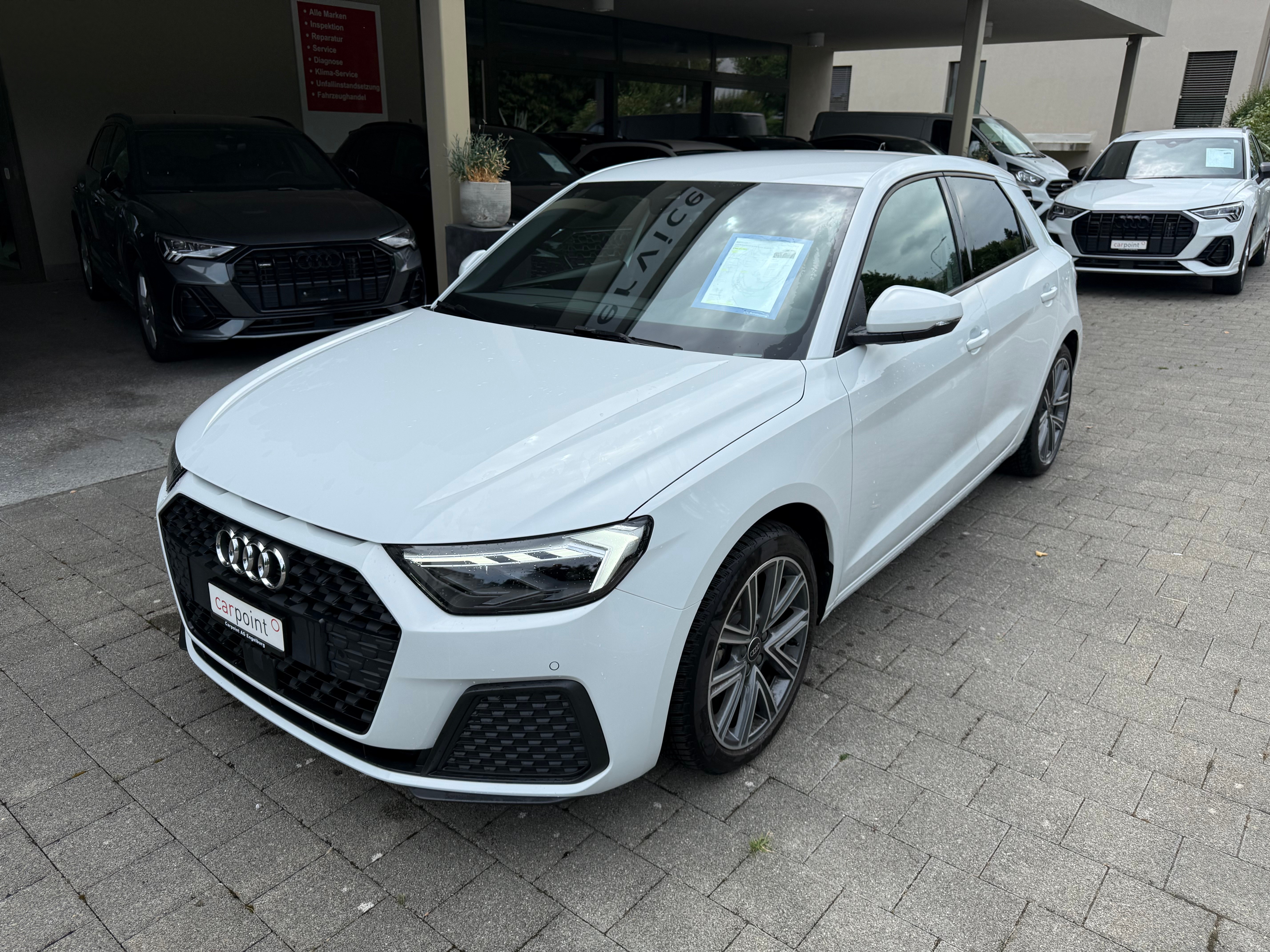 Car photo