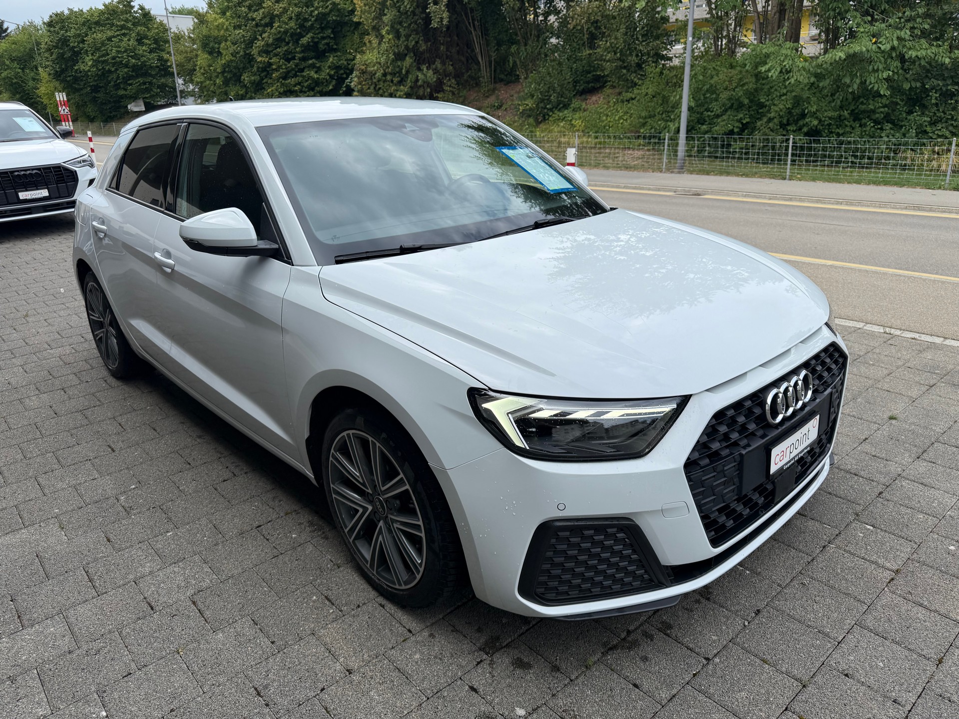 AUDI A1 Sportback 30 TFSI S Line Attraction S-tronic-image-2