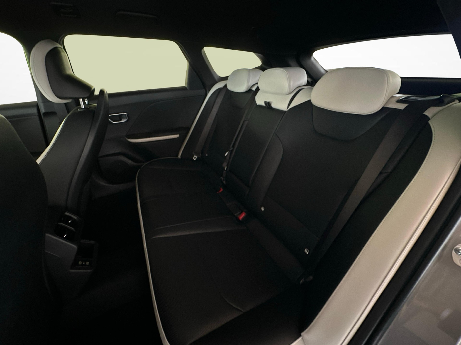 KIA K4 SW 1.6 T-GDi GT-Line-image-10