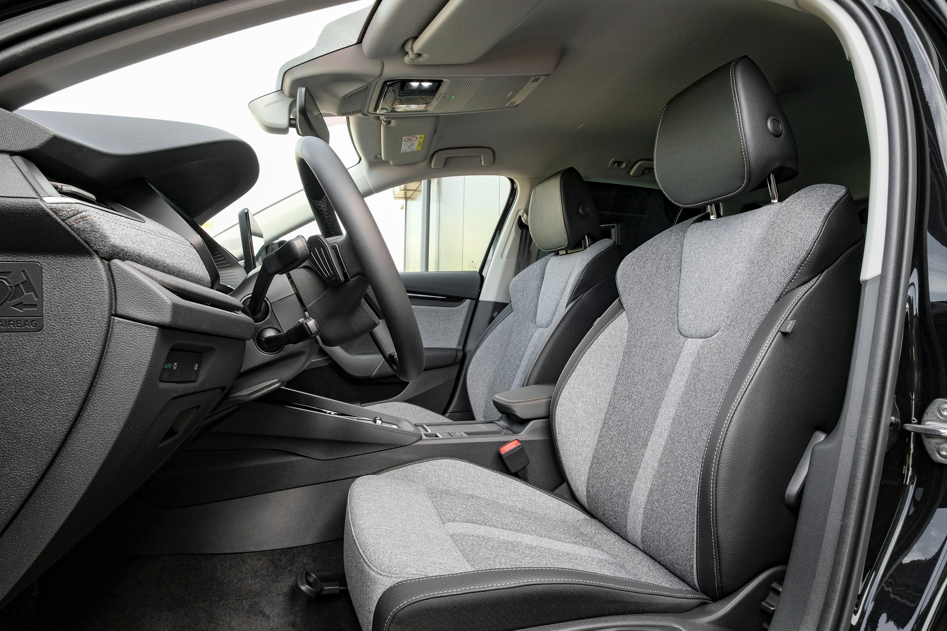 SKODA Octavia Combi 1.5 TSI mHEV DSG Selection-image-9