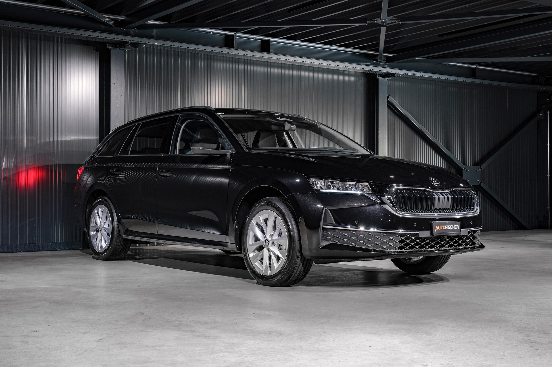 SKODA Octavia Combi 1.5 TSI mHEV DSG Selection-image-4