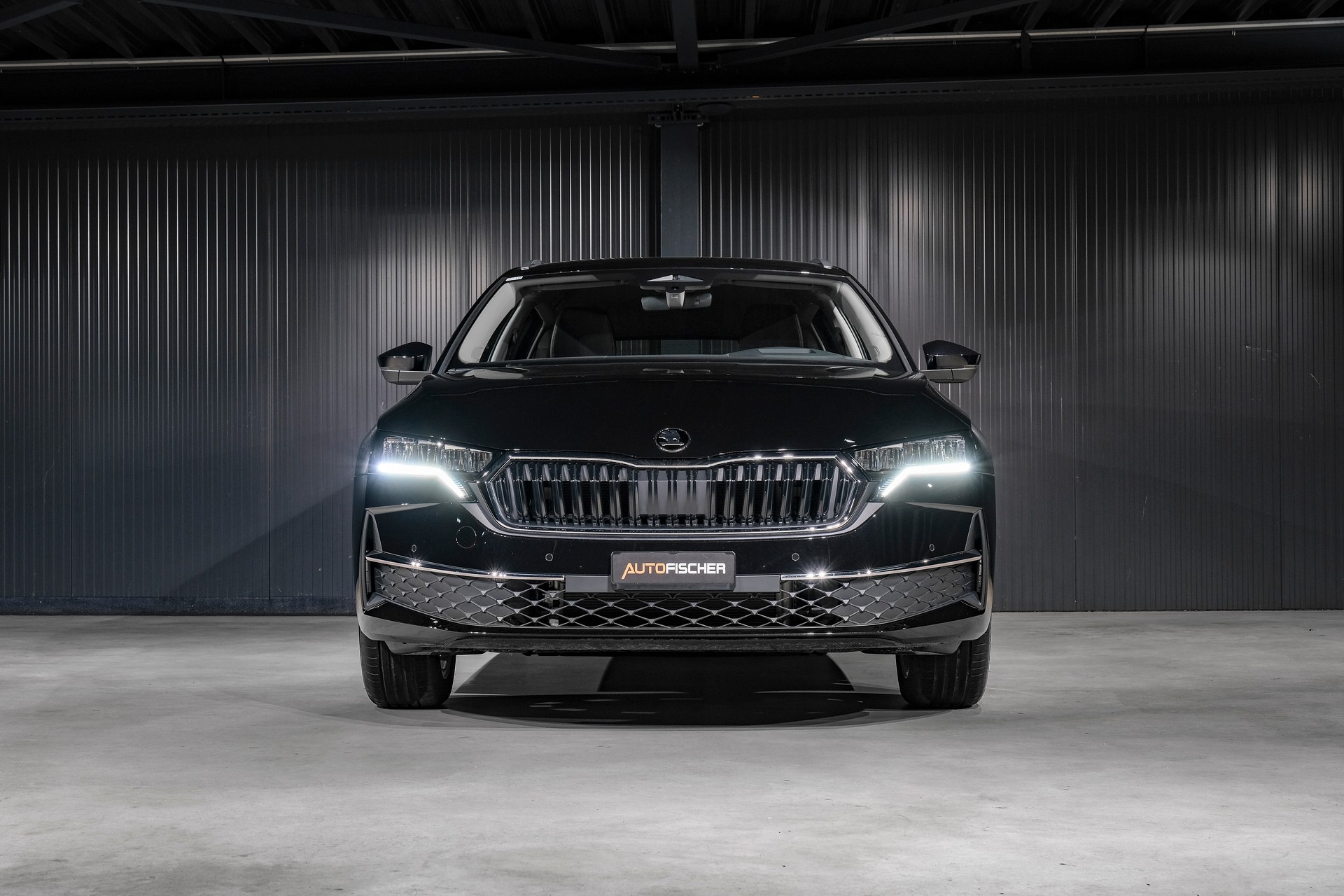 SKODA Octavia Combi 1.5 TSI mHEV DSG Selection-image-2