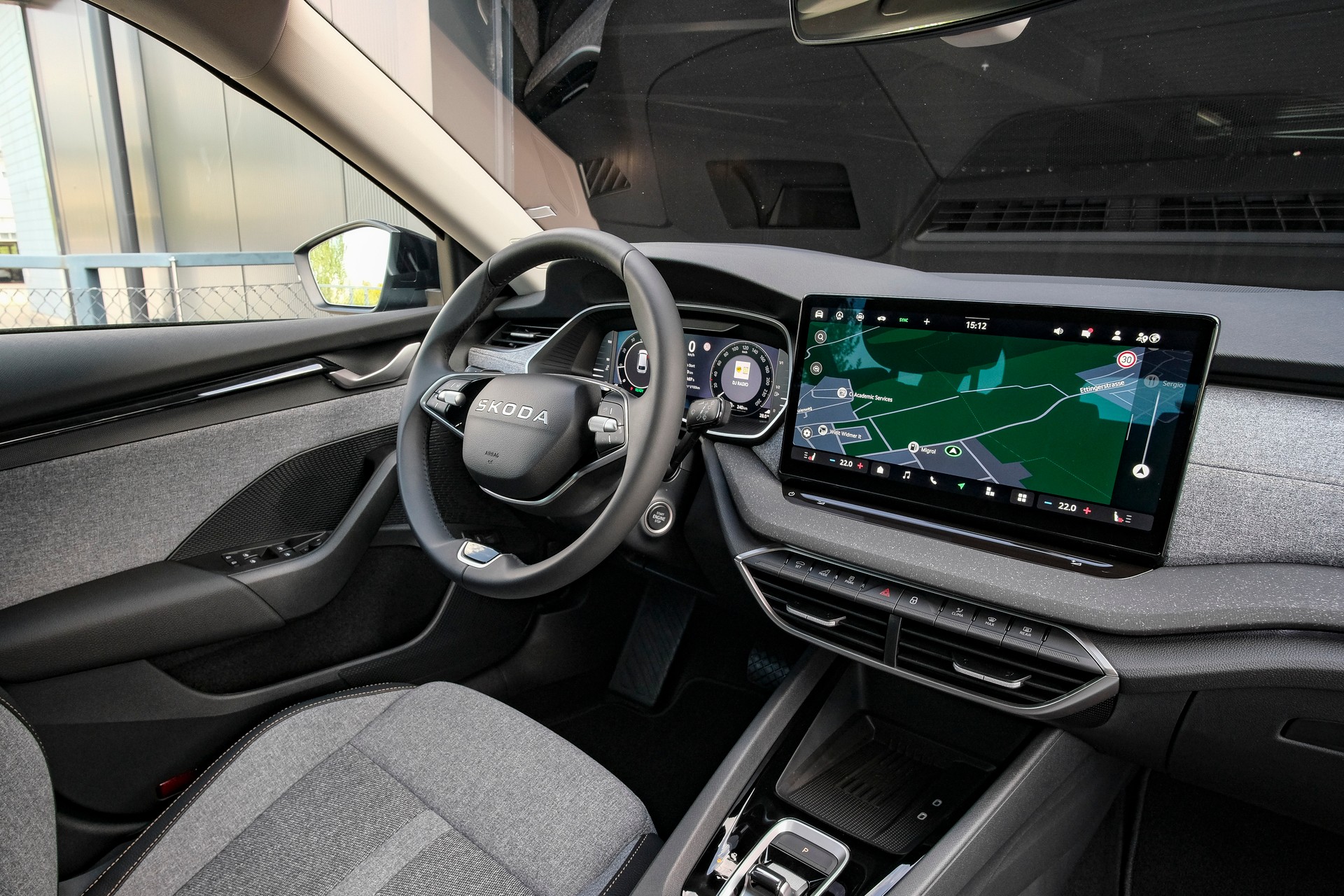 SKODA Octavia Combi 1.5 TSI mHEV DSG Selection-image-13