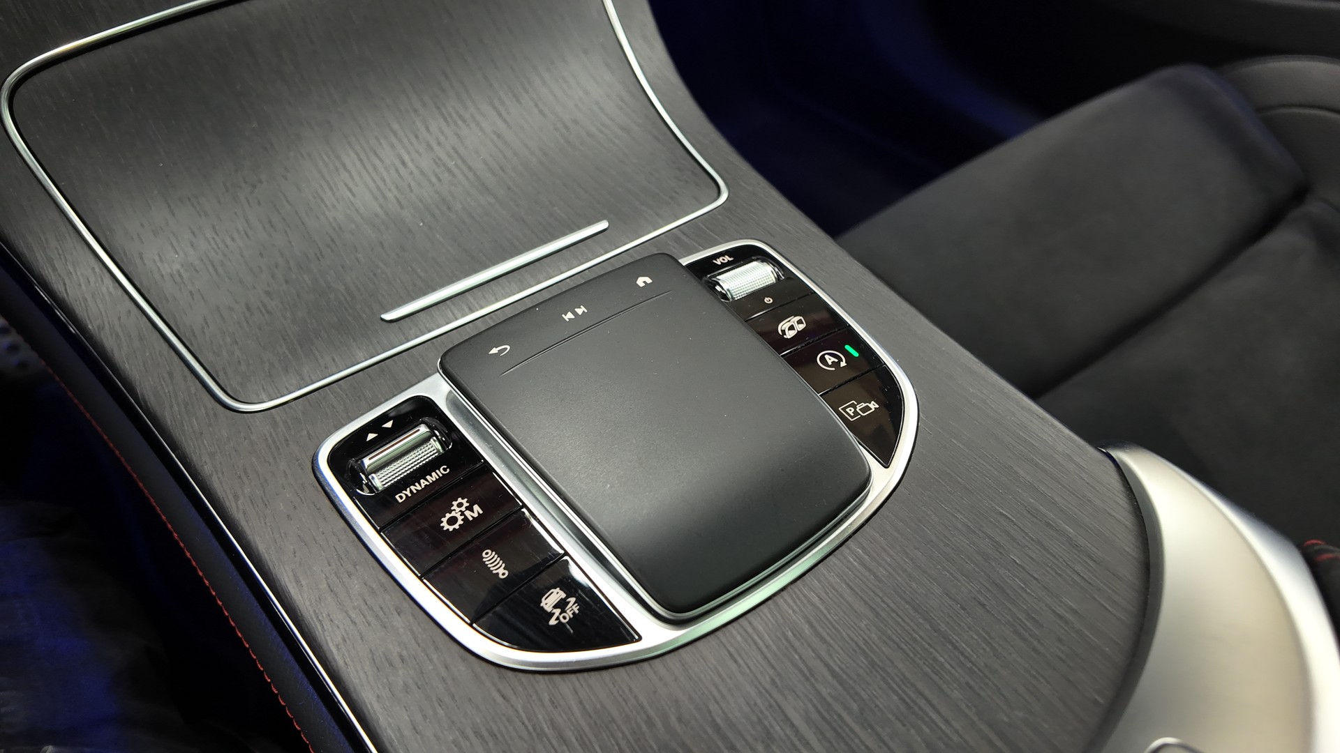 MERCEDES-BENZ GLC 43 AMG 4Matic 9G-Tronic-image-13