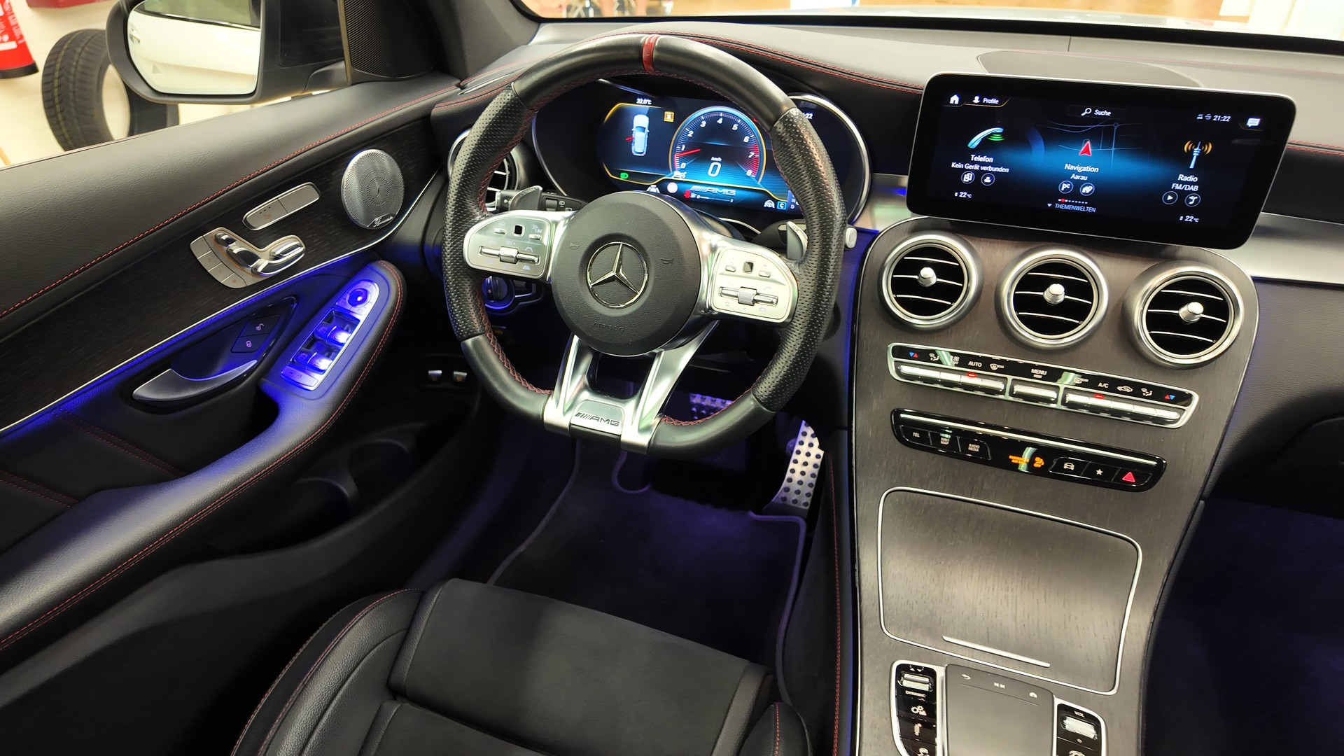 MERCEDES-BENZ GLC 43 AMG 4Matic 9G-Tronic-image-10