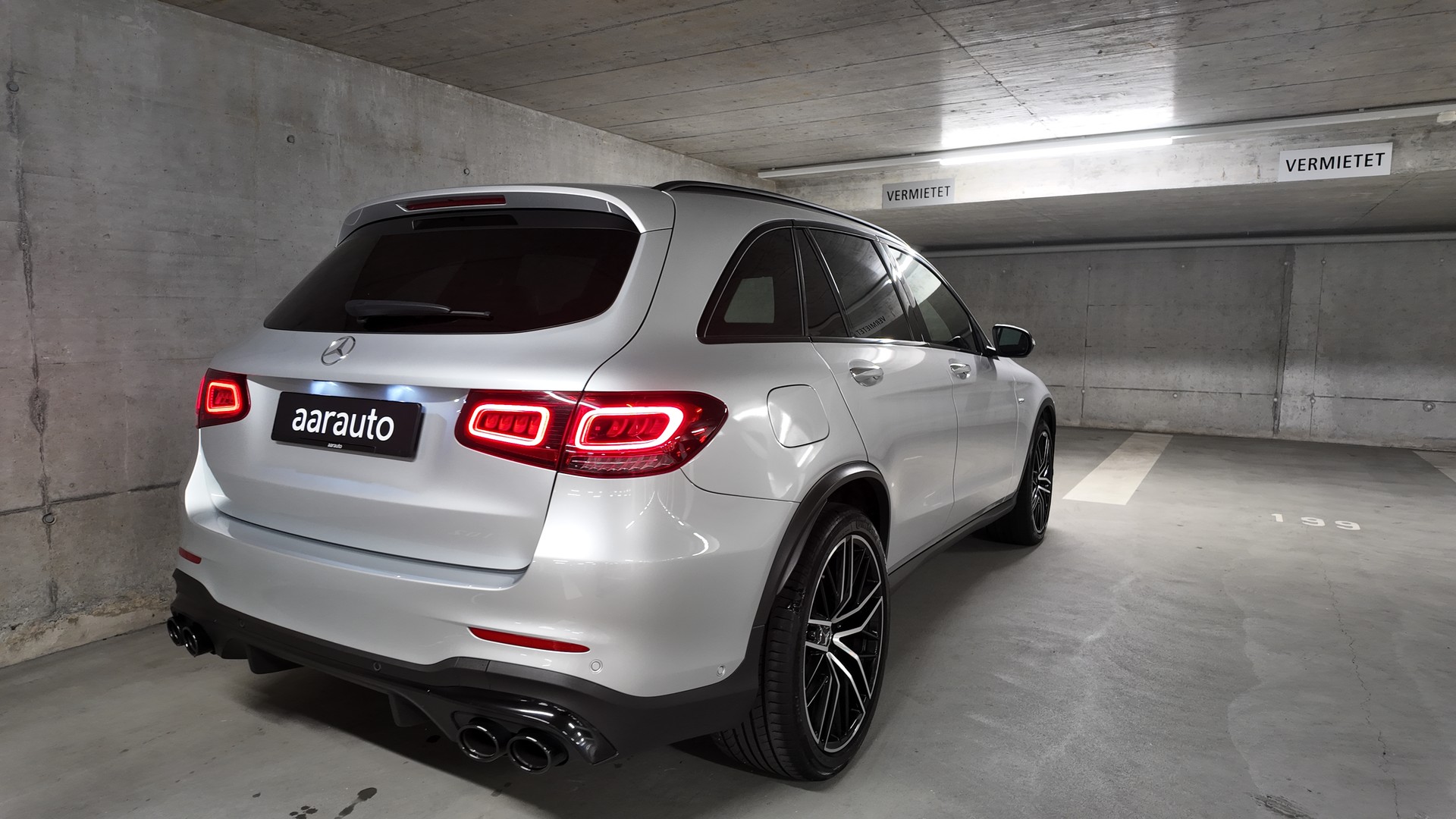 MERCEDES-BENZ GLC 43 AMG 4Matic 9G-Tronic-image-4