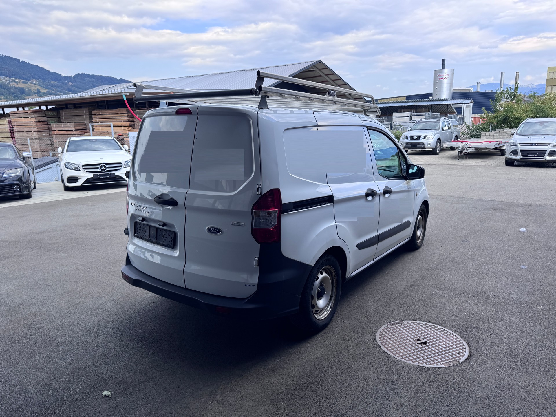 FORD Transit Courier Van 1.0 EcoBoost Ambiente-image-2