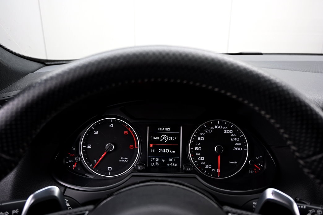 AUDI Q5 2.0 TDI S-Line quattro S-tronic-image-11