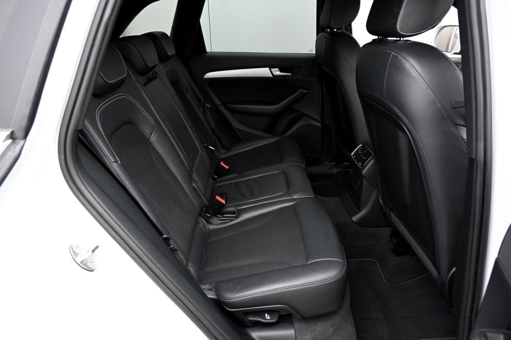 AUDI Q5 2.0 TDI S-Line quattro S-tronic-image-8