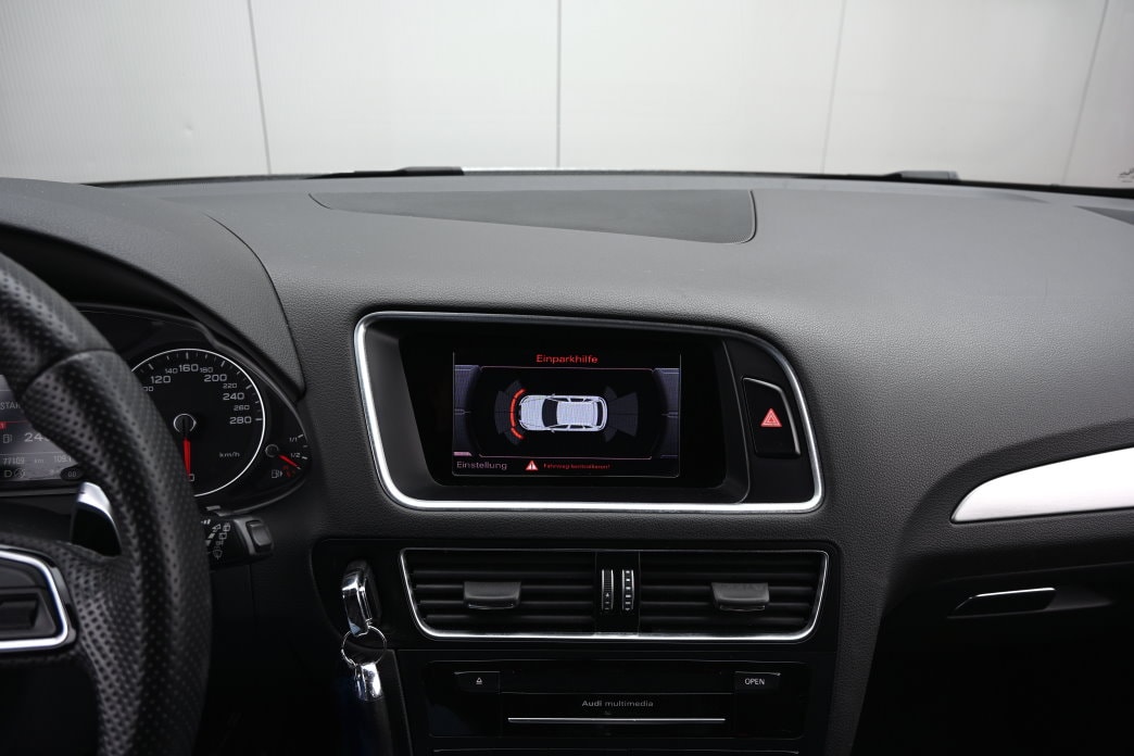 AUDI Q5 2.0 TDI S-Line quattro S-tronic-image-12