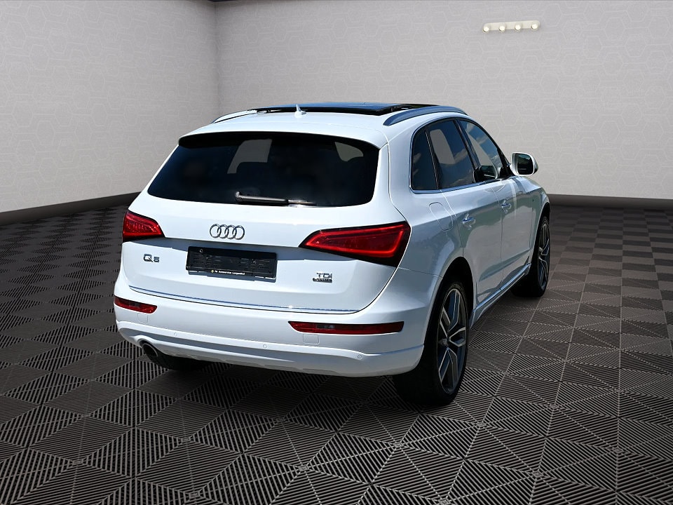 AUDI Q5 2.0 TDI S-Line quattro S-tronic-image-2