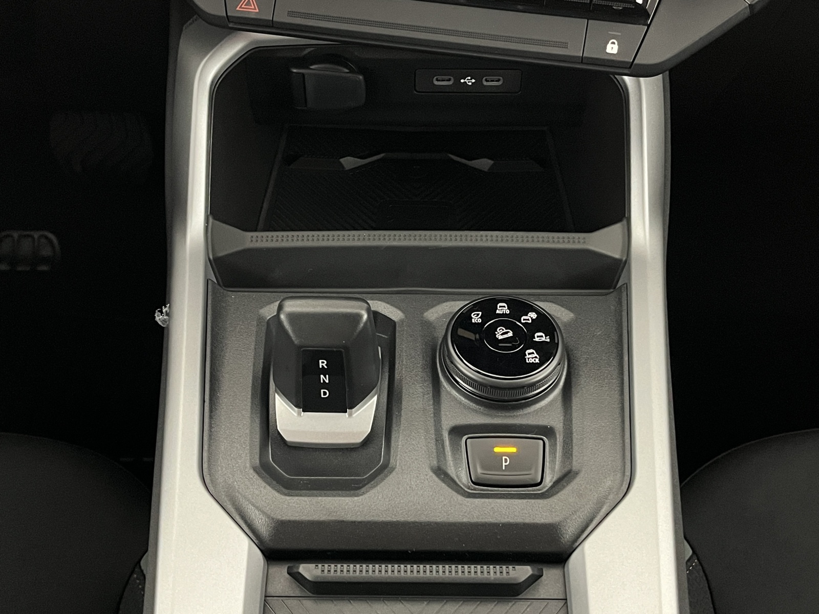 DACIA Bigster 1.2 Hybrid Extreme 4WD-image-13