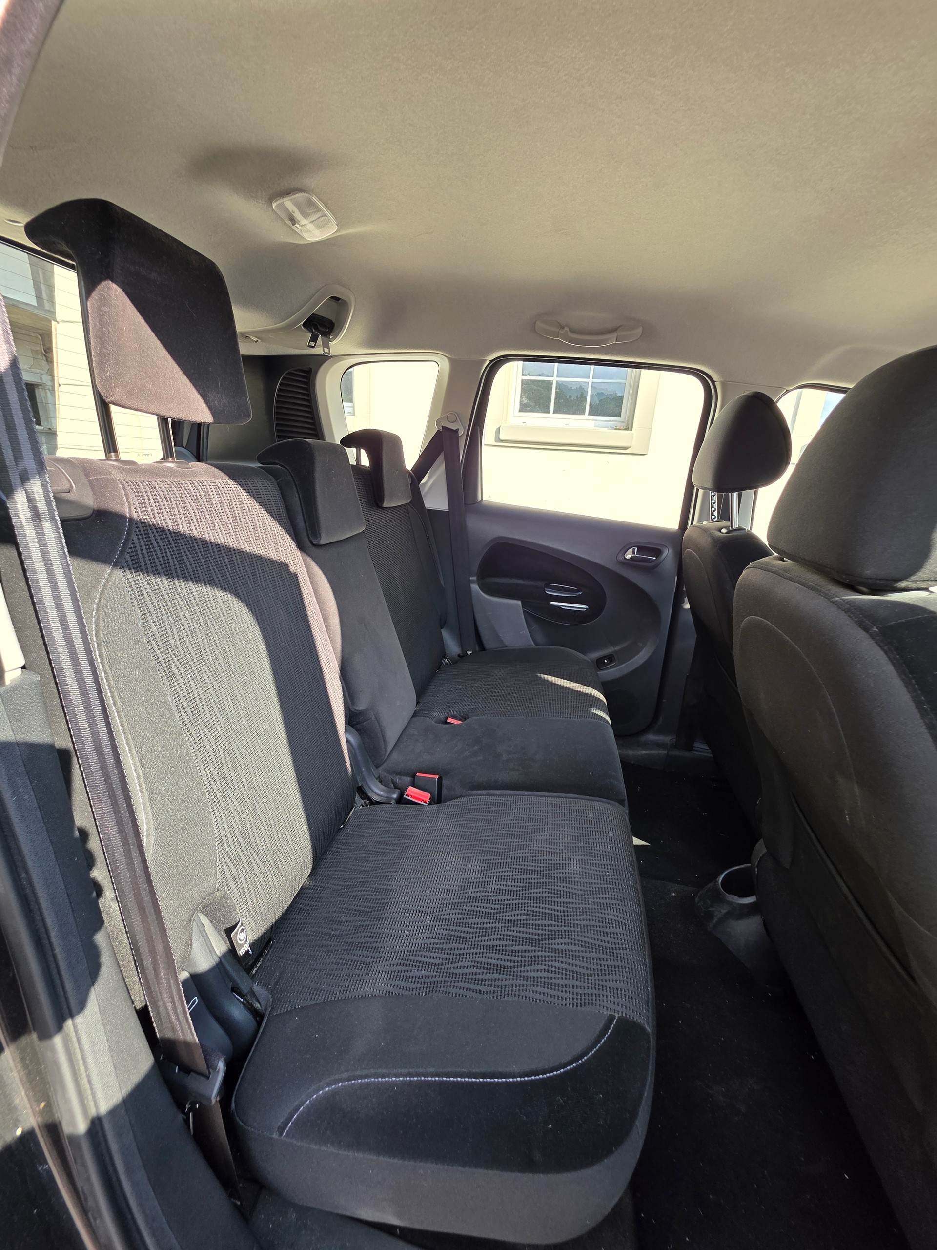 CITROEN C3 Picasso 1.6i 16V Séduction-image-5