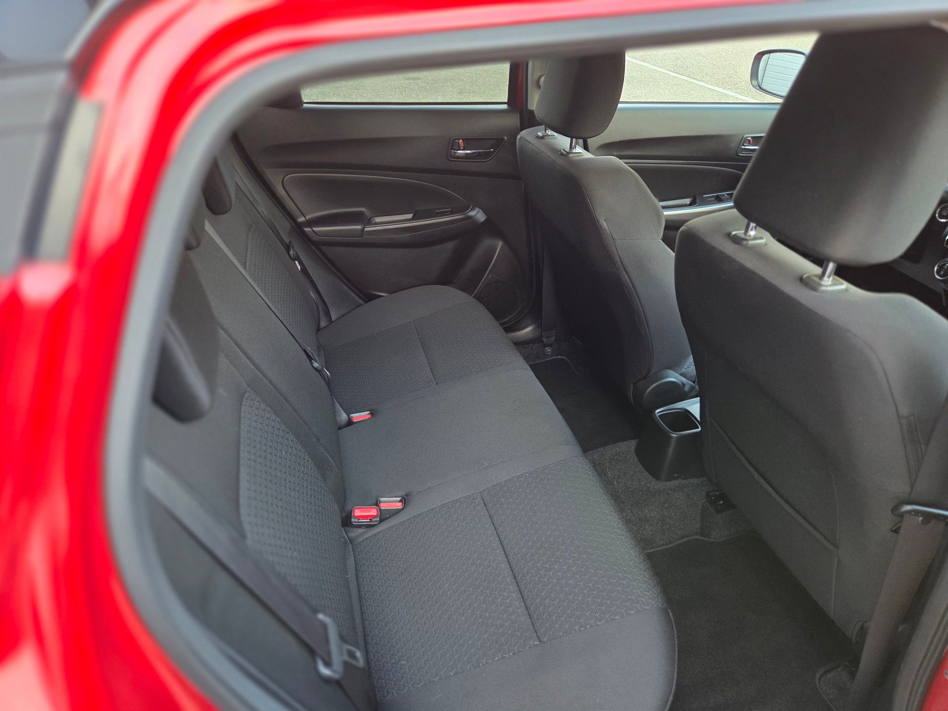 TOYOTA Yaris 1.5 VVT-i Hybrid Premium e-CVT-image-11