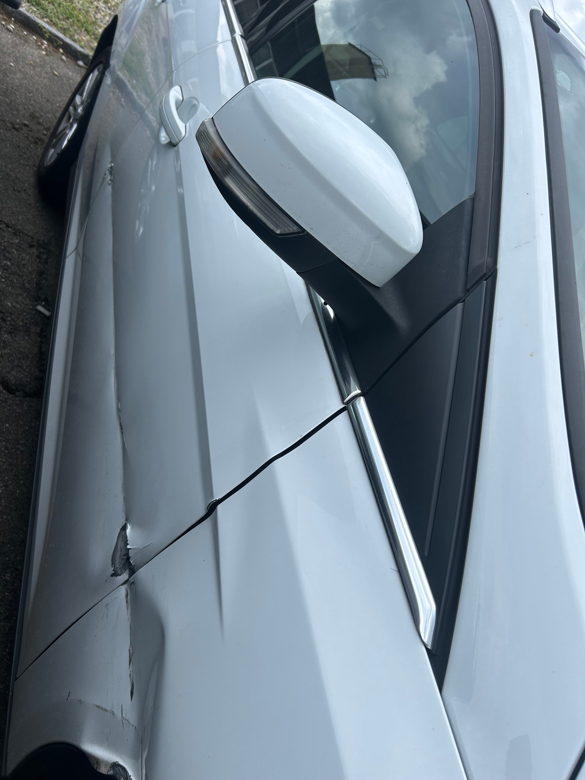 FORD Focus 1.0 SCTi Trend-image-7