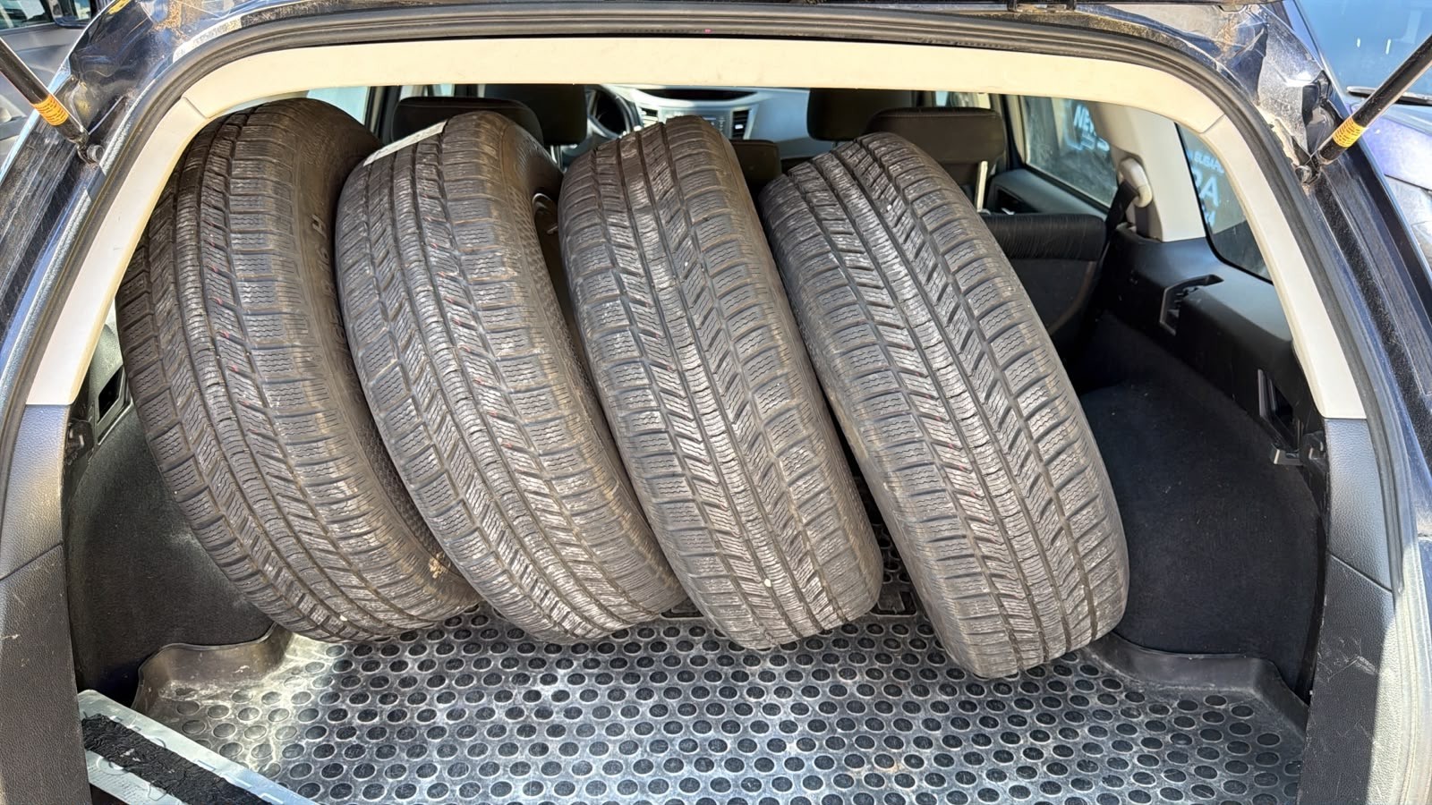 SUBARU Outback 2.5i Swiss AWD Lineartronic-image-8