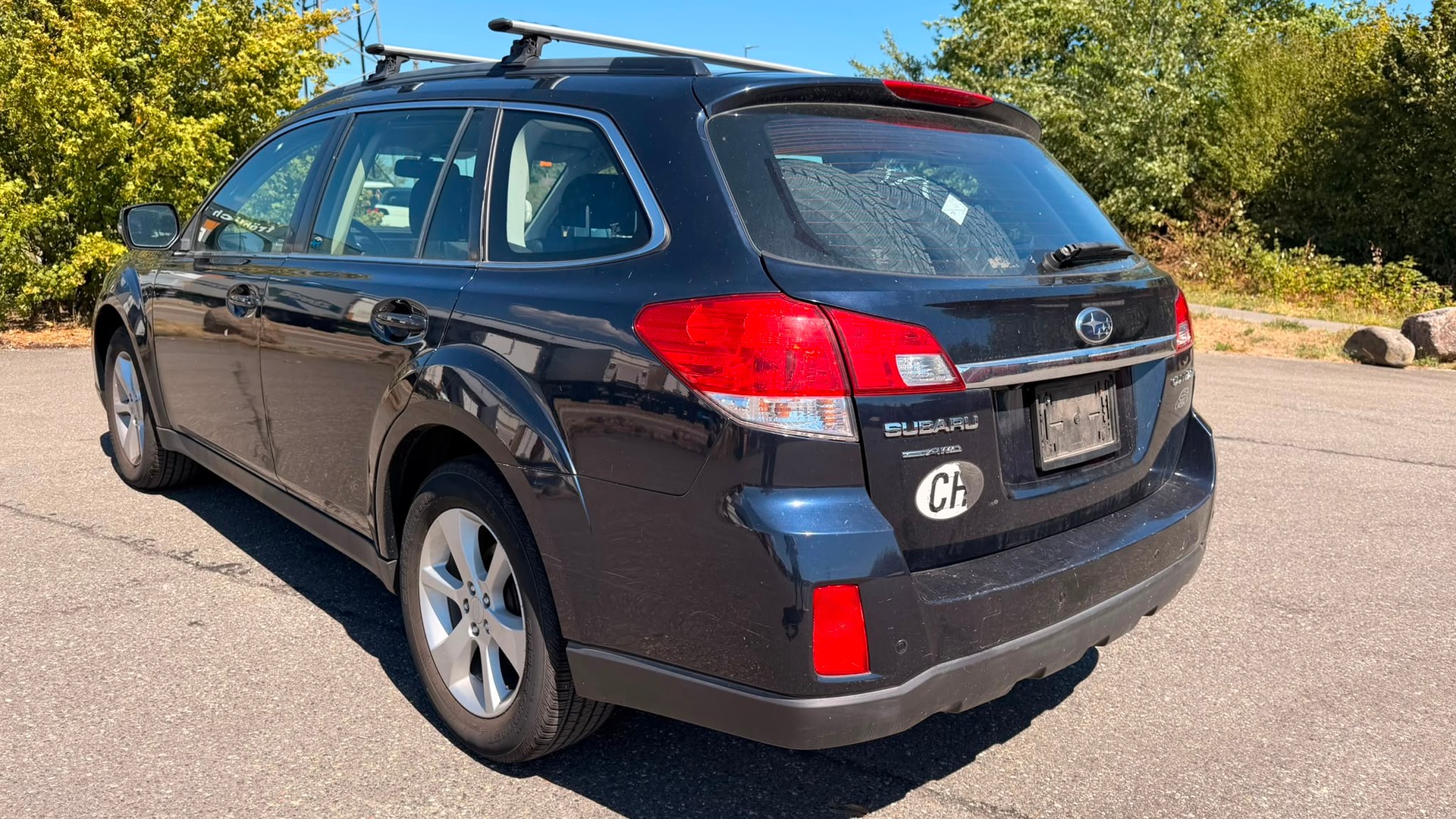 SUBARU Outback 2.5i Swiss AWD Lineartronic-image-3