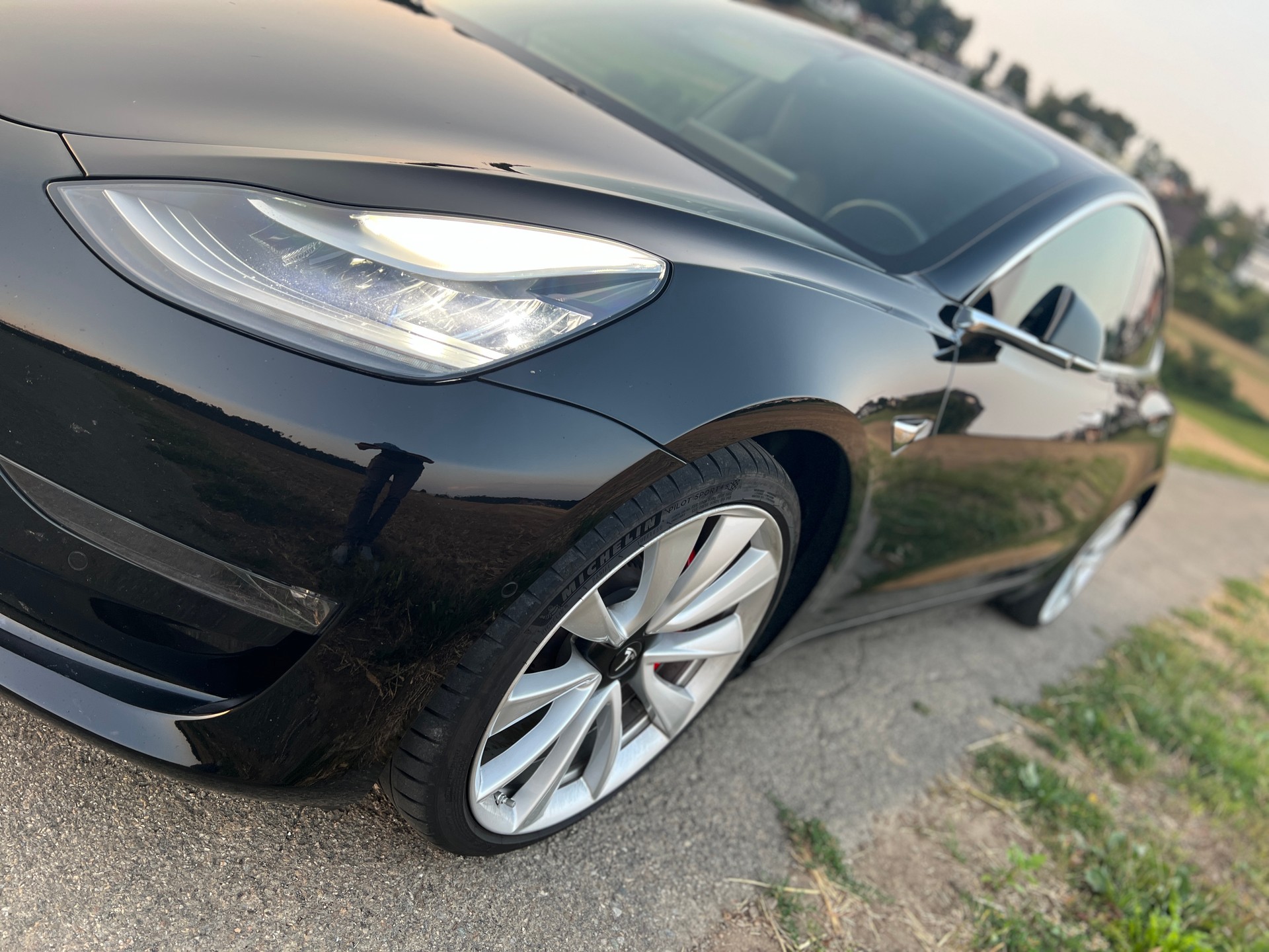 TESLA Performance Dual Motor FSD
