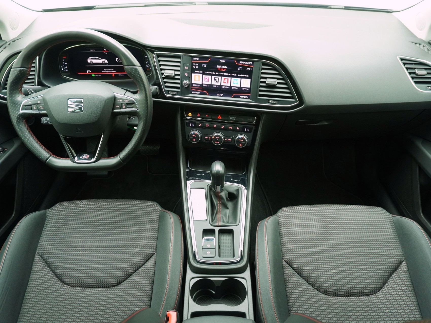 SEAT Leon 2.0 TSI DSG FR-image-12