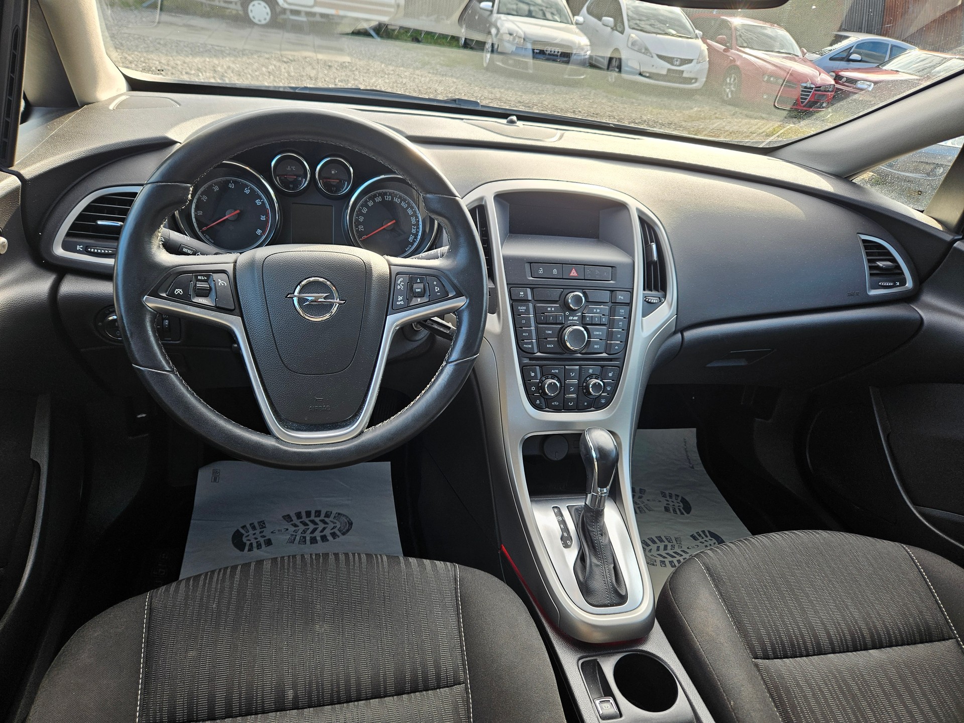 OPEL Astra 1.6i 16V Enjoy Automatic-image-8